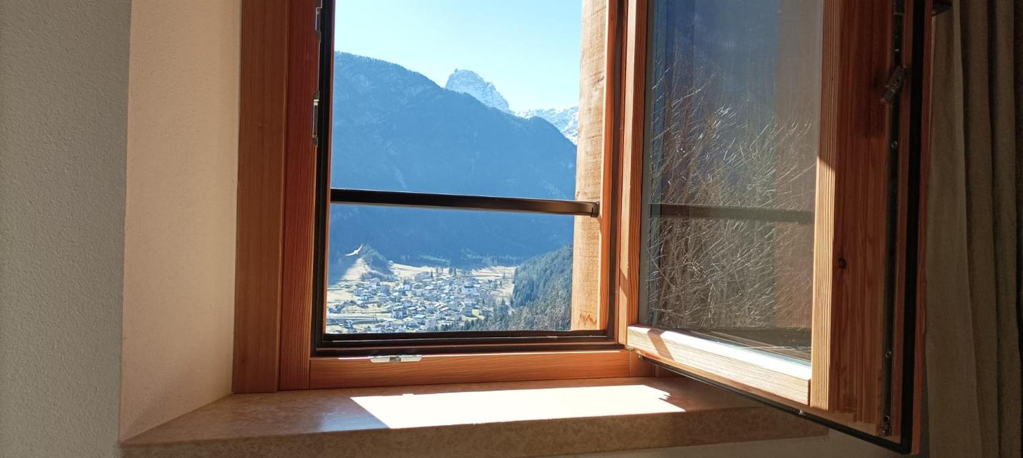 Camera Matrimoniale/Doppia con Letti Singoli con Vista Montagna